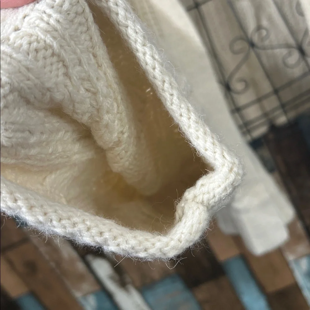 Universal Thread XXL Cream Knit Sweater - Picture 5 of 14